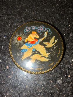 Artist Signed Russian Fairytale Black Lacquer Trinket Box “Goose Swans”