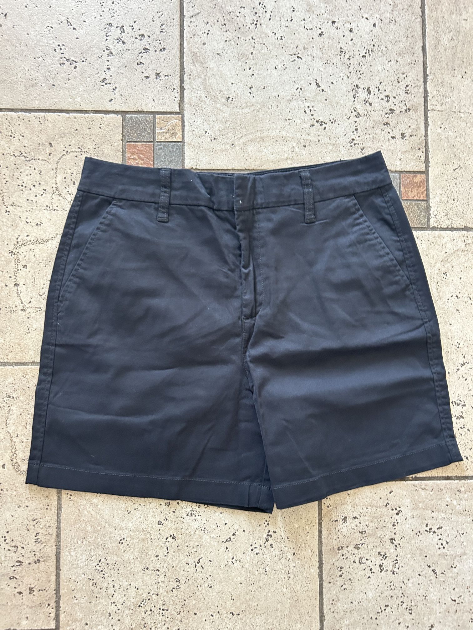 NWT Gloria Vanderbilt women chino shorts Size 8