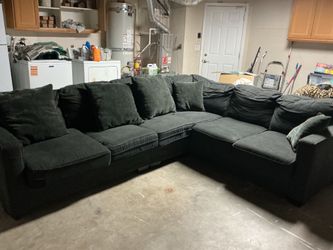 L Shape 5 seat sofa Chenille fabric (3) piece sectional with 5 pillows