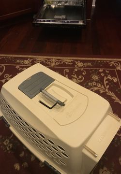 Petmate Kennel Cab pet carrier.