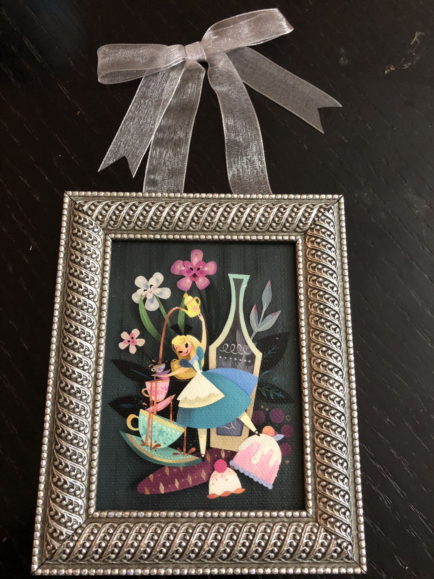 NWT Disney Parks Flower and Garden Festival Alice in Wonderland Mini Frame