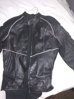 Girls motorcycle leather jacket. Used 2 times