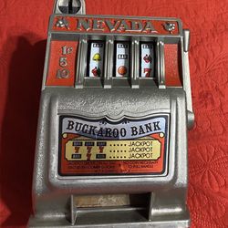 Vintage BUCKAROO BANK Las Vegas Metal Bank Slot Machine Toy Nevada Collectible