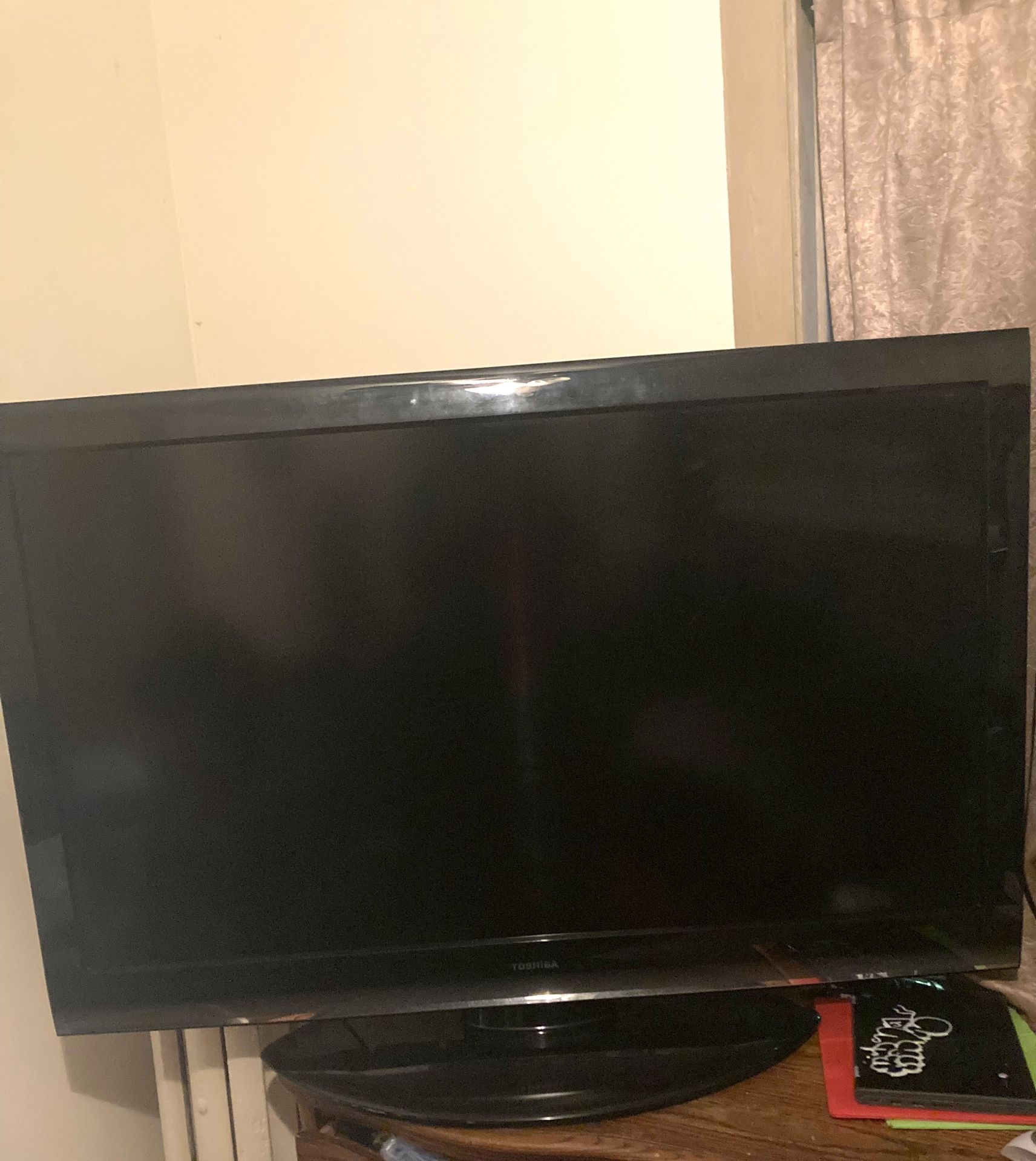 Toshiba 55-Inch 1080p, 120 Hz LCD HDTV, Black (2011 Model)