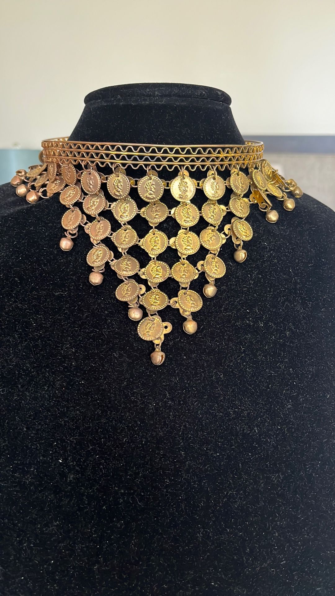 Vintage Choker And Crown Gold Tone