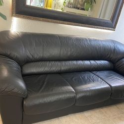 Black Leather Couch 