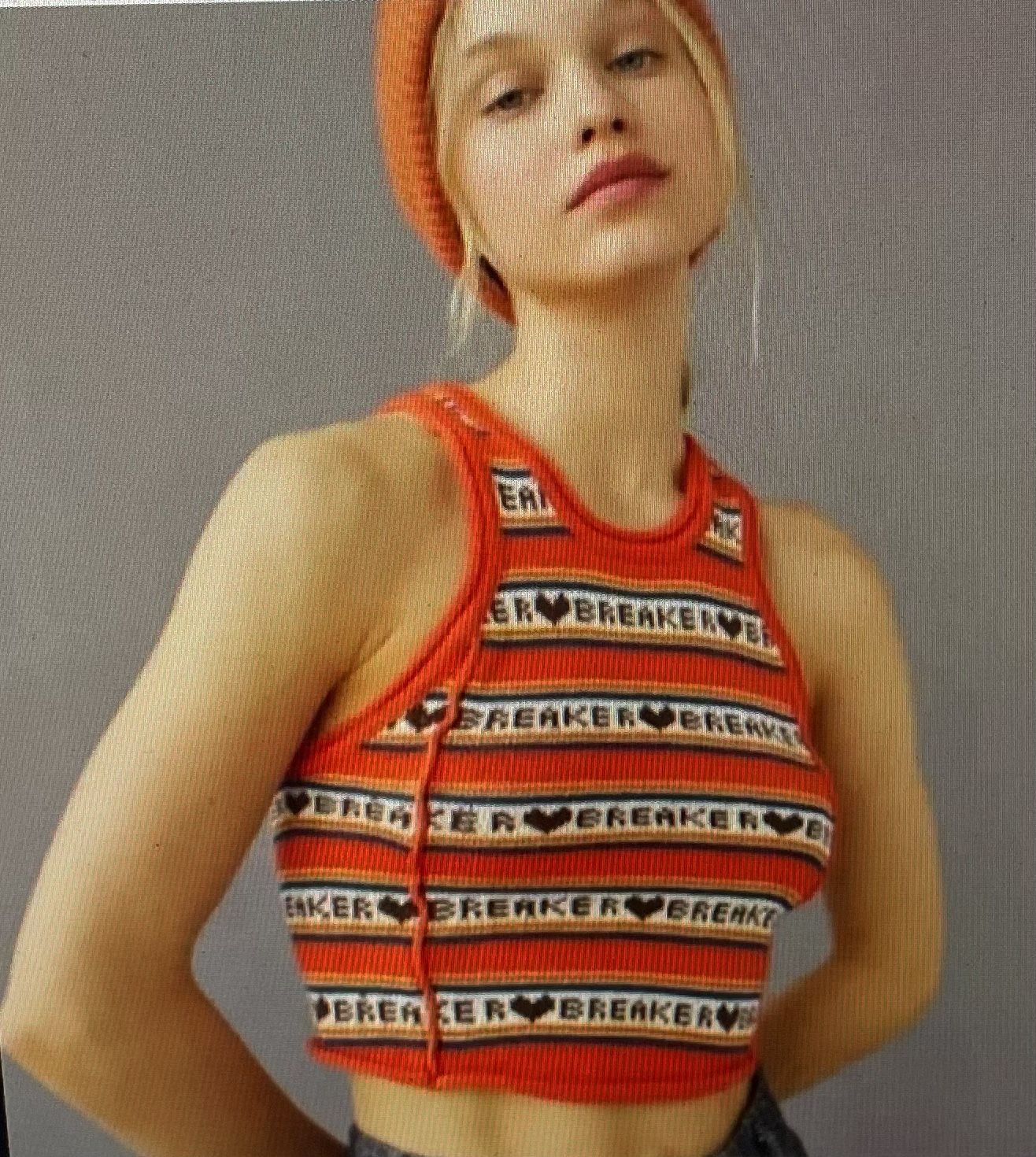 BDG Urban Outfitters Women’s Heart Breaker Orange Brown Knit Cropped Vest Top, size XS