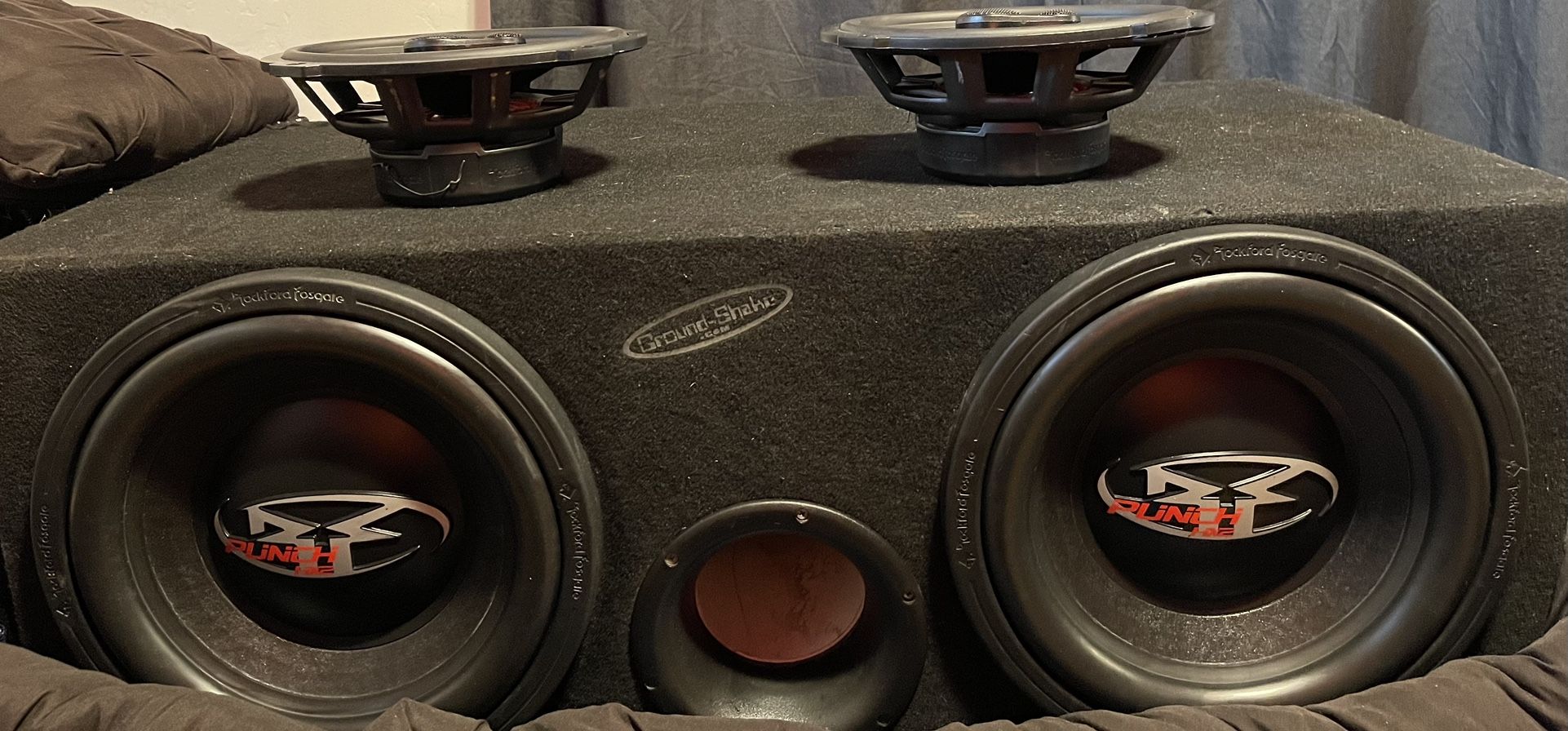 212” Rockford Fosgate Hx2 Punch Subwoofers W/ 26/9” Prime Rockford