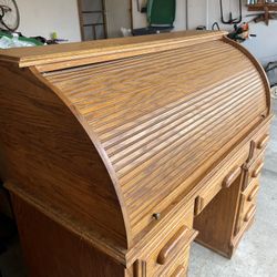 Roll Top Desk 