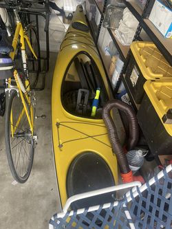 Hurricane Expedition 128 Touring Kayak + Werner Shuna Paddle