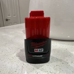 Milwaukee M12 1.5 Battery And Free Charger