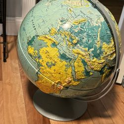 Nystrom Vintage 3439-479-1 Sculptural High Relief World Globe 16"