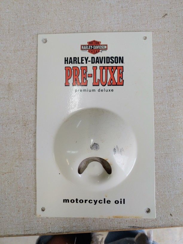 Harley Davidson Pre-Luxe Wall Mount Bottle Opener Cream White Metal Porcelain