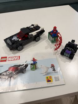 LEGO Venom Car 76309 + Pictured Buggy Lot