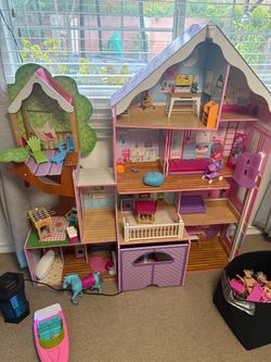 Barbie House