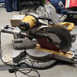 12 Inch Slider Miter Saw $120