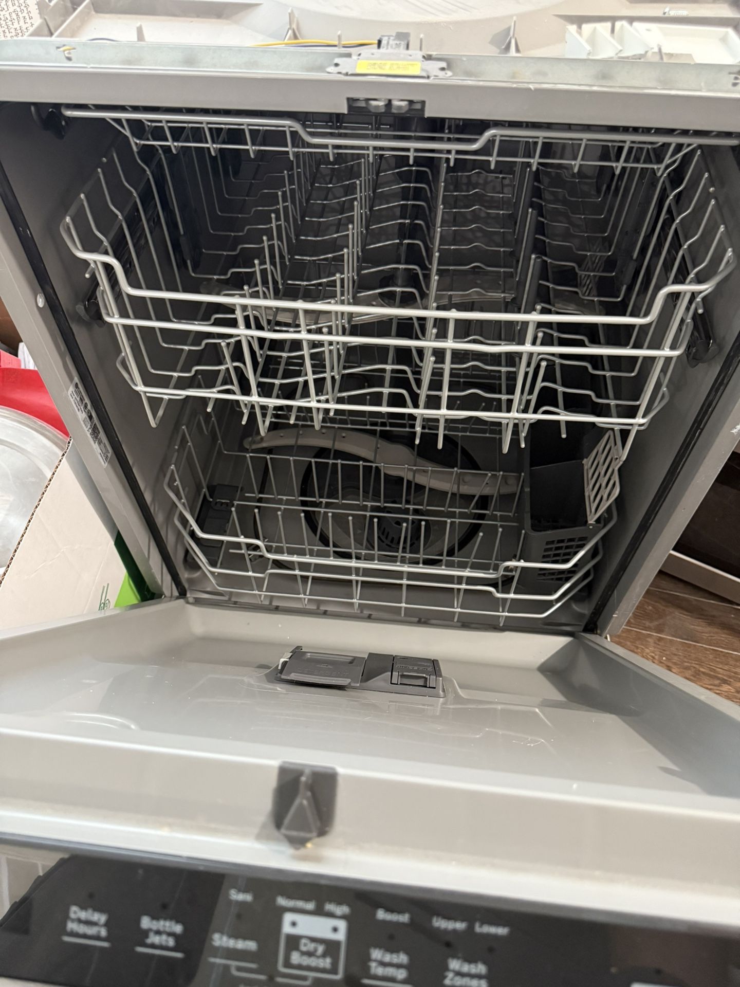 Frigdaire dishwasher