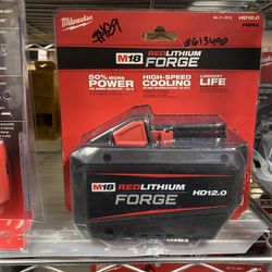 Milwaukee M18 Forge HD 12. Ah Battery 