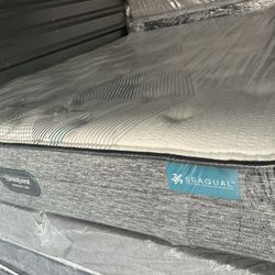 Brand New Beautyrest Harmony Lux California King Mattress!! Free delivery 