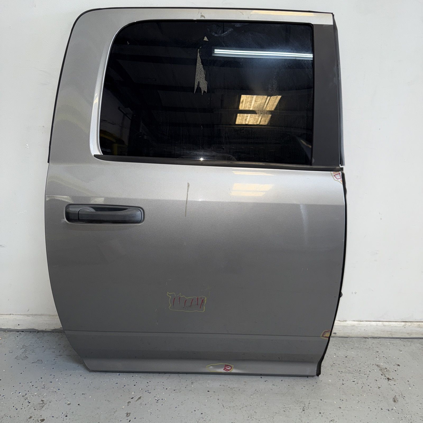19-23 Dodge Ram 2(contact info removed) Rear Passenger Door w/Panel Glass Crew Cab *SCRATCH*