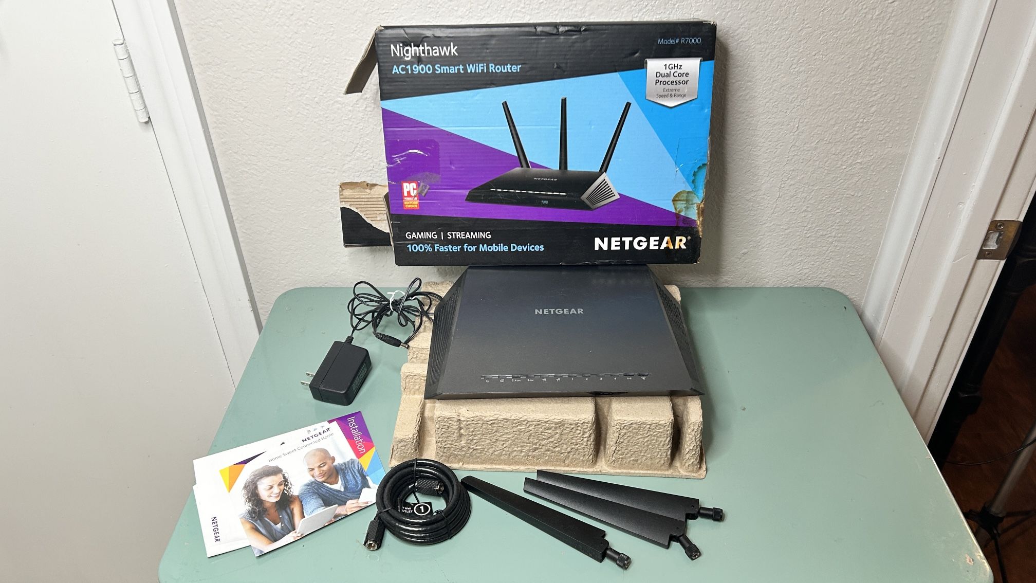 Netgear Nighthawk AC1900 Smart WiFi Router R7000 Gaming & Streaming