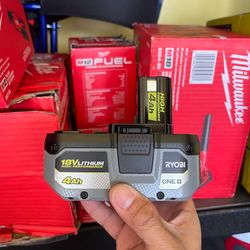 RYOBI ONE+ 18V 4.0 Ah Lithium-Ion HIGH PERFORMANCE Battery