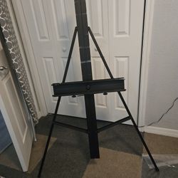 Easel