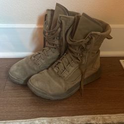 Belleville Coyote Tan Hiking Boots