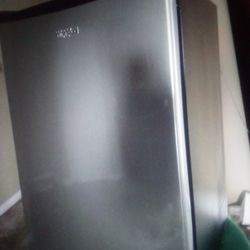 Whirlpool Mini Stainless Refrigerator 