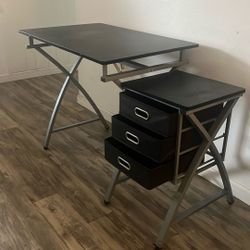 Desk w/adjustable Drawing Table