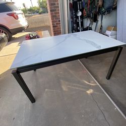 Amisco Marble/glass top Table 
