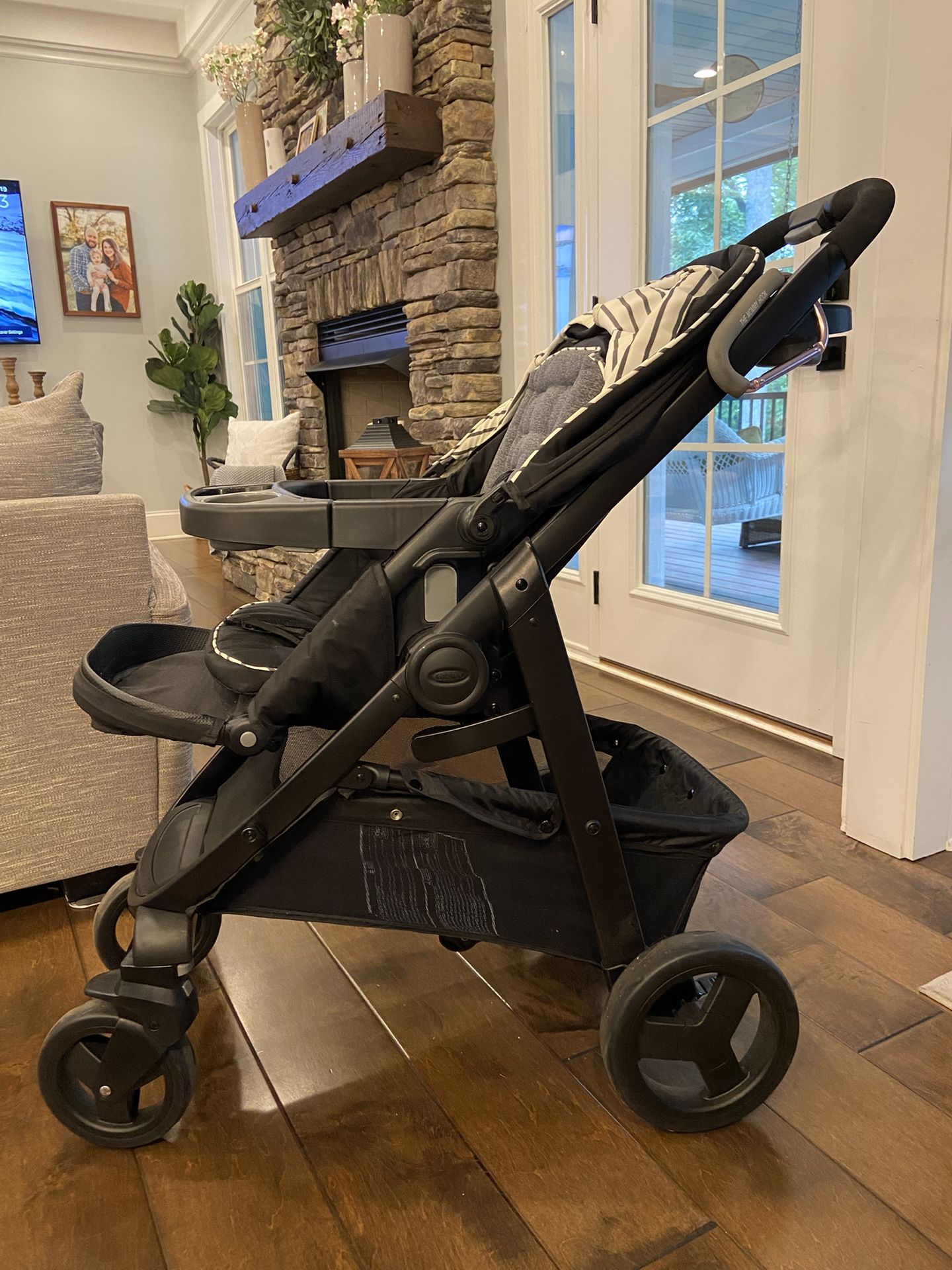 ***Like New Graco Toddler Stroller **