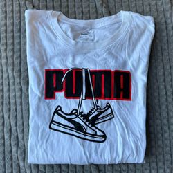 Mens XL Puma short sleeve Tshirt. There is a sport underneath the armpit. 