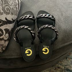 Black Guess Sandals Size 8