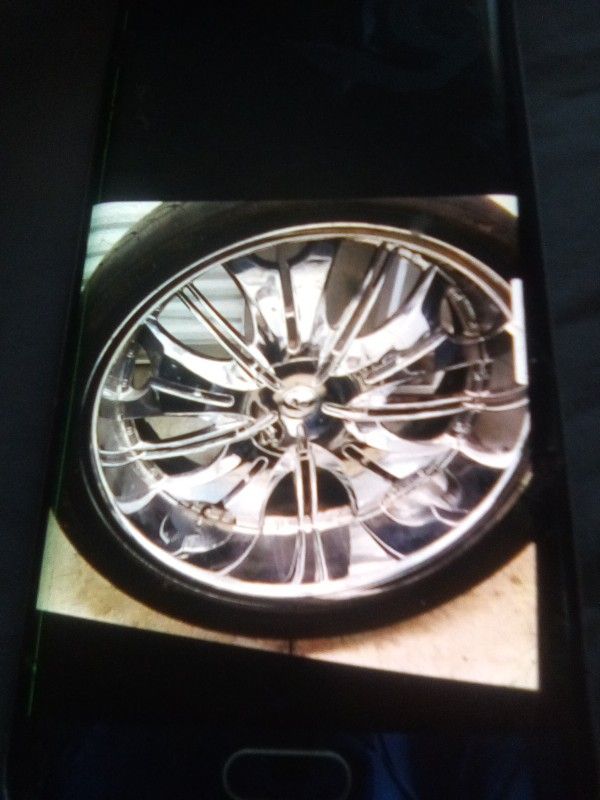24 Inch rim.s 