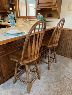 *SALE* Oak bar/counter stools !
