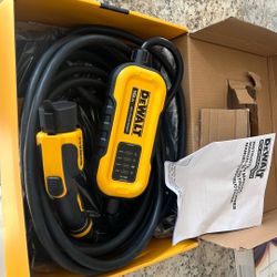 Dewalt 16A EV Car Charger 