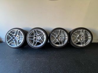 Porsche Wheels and Tires 997 19”