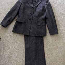 Women's Suits