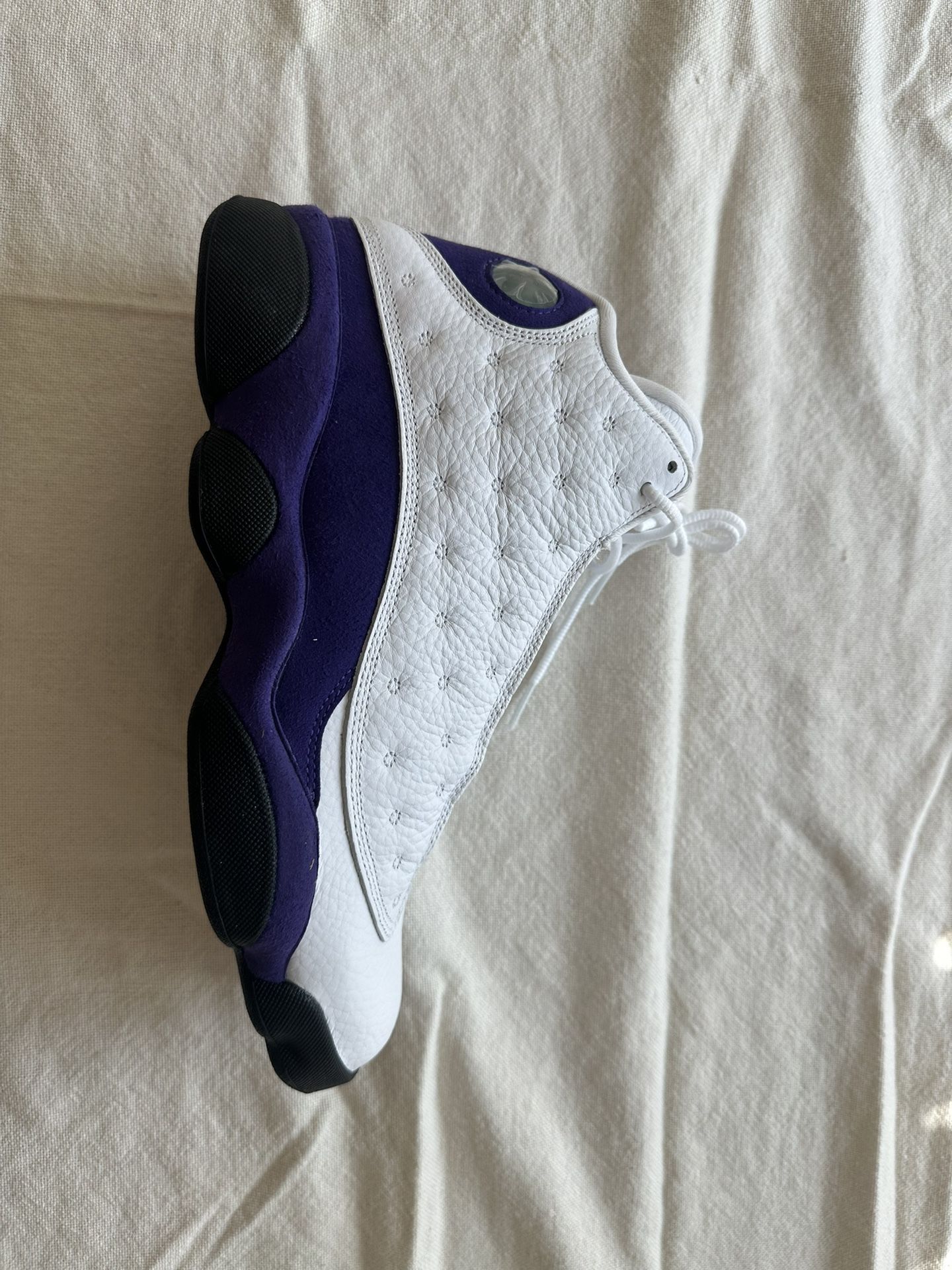 Air Jordan 13 Retro lakers