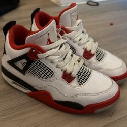 Air Jordan 4 Retro OG 'Fire Red'