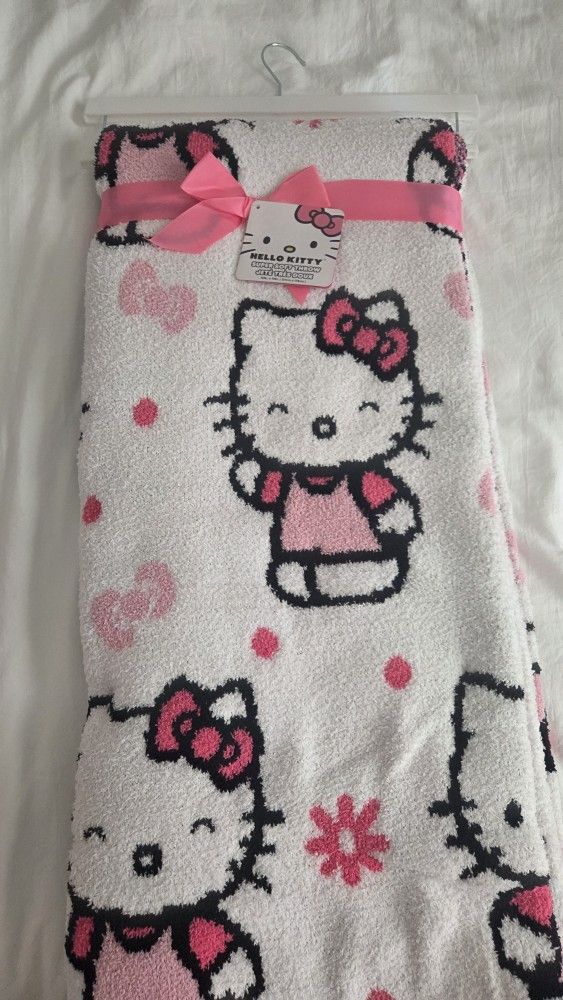 Hello Kitty Blanket