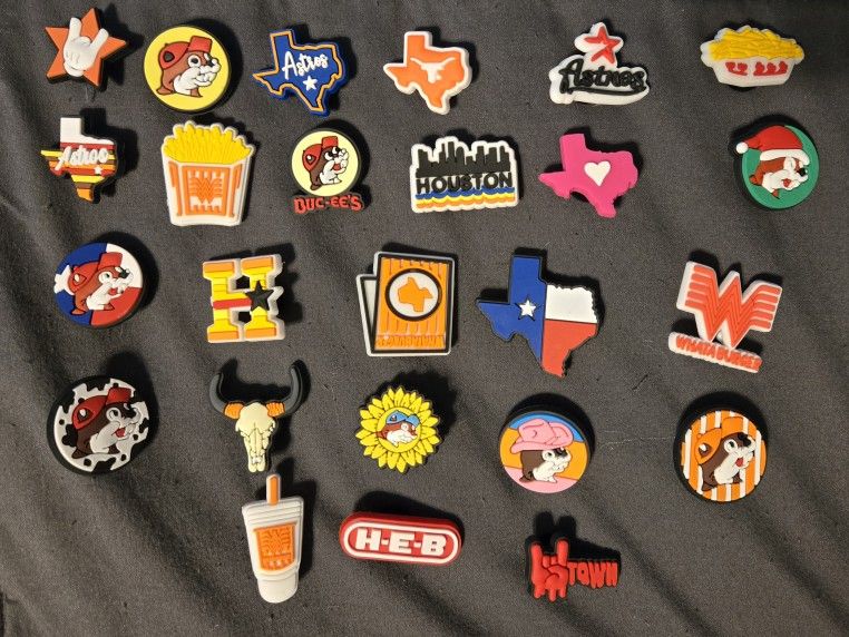 25 Texas Croc Charms