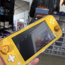 Nintendo Switch Lite 