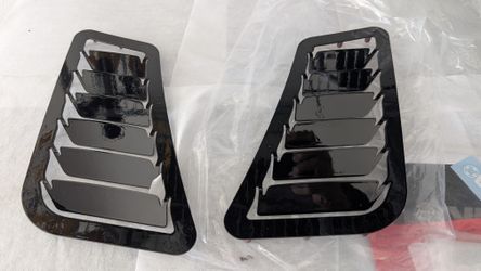 Verus Engineering Hood Vents For Mk7 VW