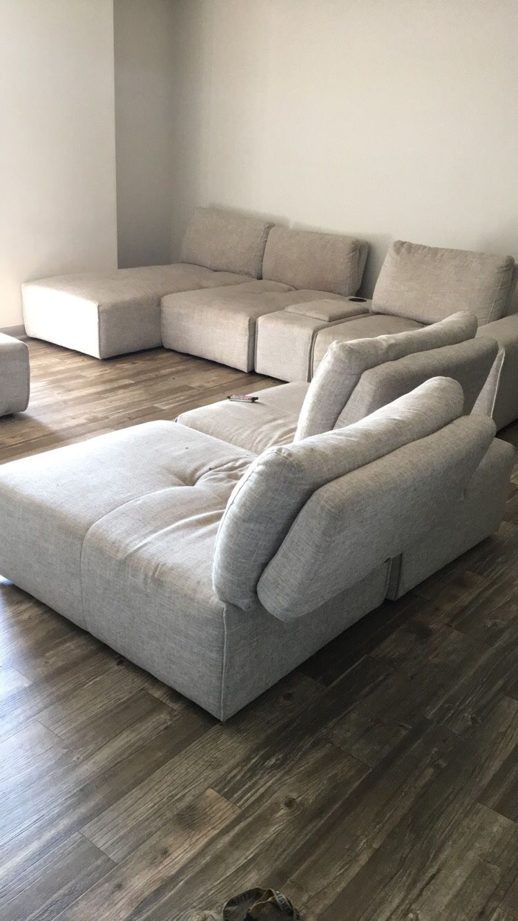 Bluetooth Counsel 7 Peace Sectional Couch