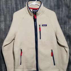 Patagonia Mens  Retro Pile Fleece Khaki Beige Color  Jacket Size Medium 