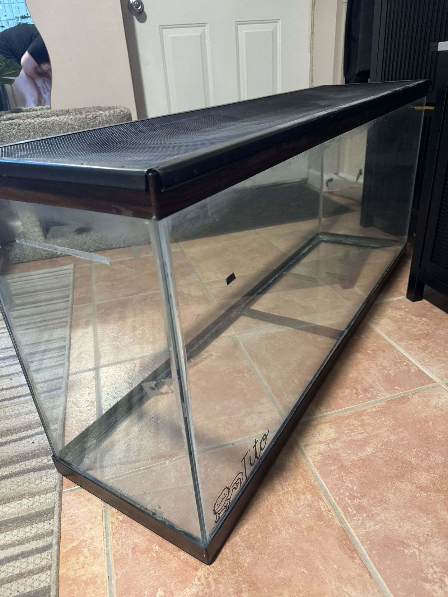Free Aquarium Tank And Lid
