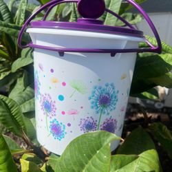 Tupperware 