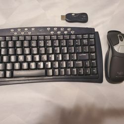 Gryation GC15CK 2.4Ghz Wireless Air Mouse GO Plus and Keyboard